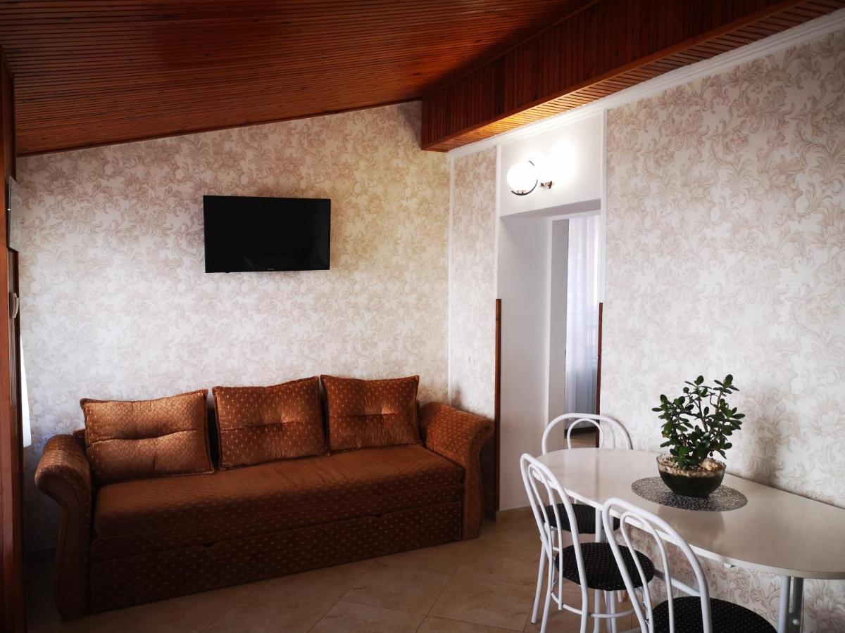 Appartement Panzio Status à Hajdúszoboszló Extérieur photo