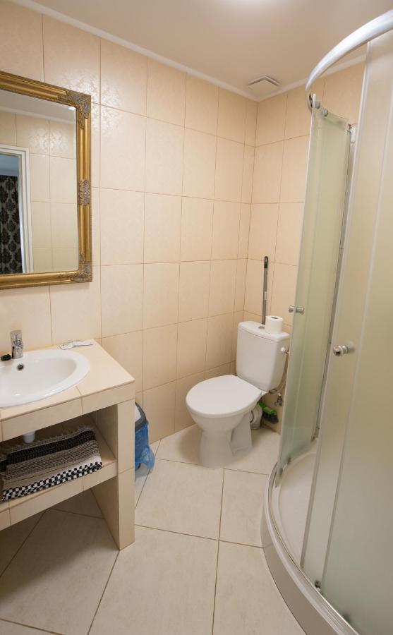 Appartement Panzio Status à Hajdúszoboszló Extérieur photo